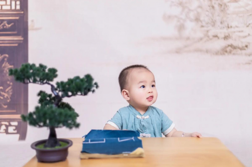 黔西孕妇左侧睡不舒服